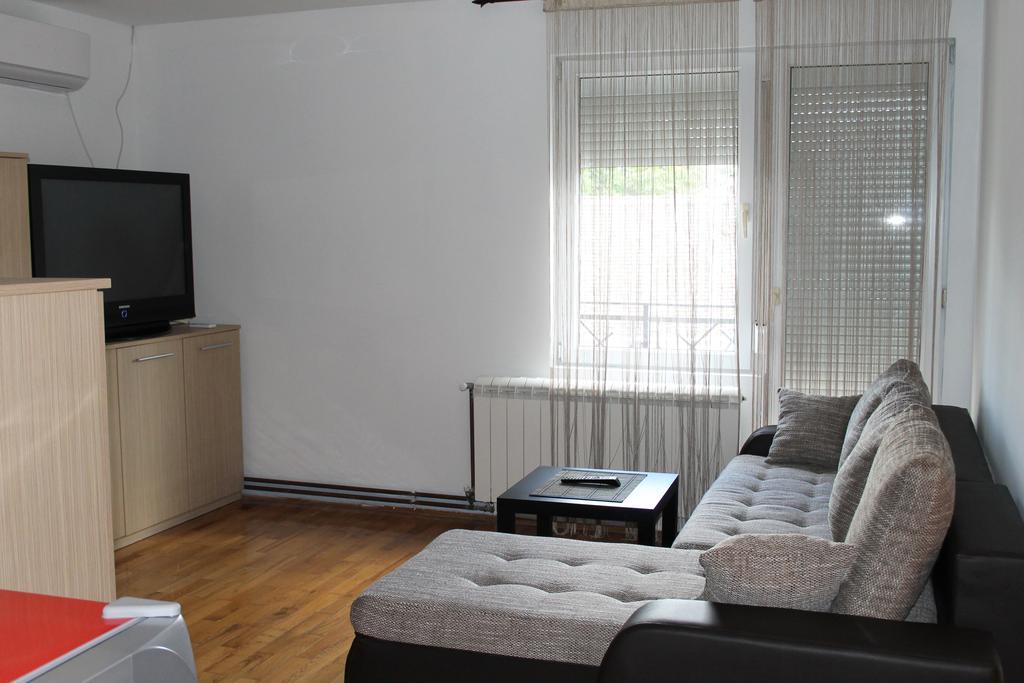 Franstal Apartments Белград Екстериор снимка