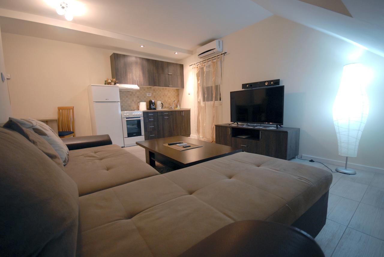 Franstal Apartments Белград Екстериор снимка